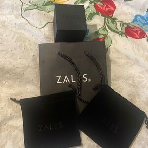 Zales bags and box